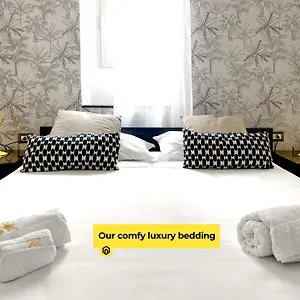Yellow Butterfly House Holiday , Roma Italia